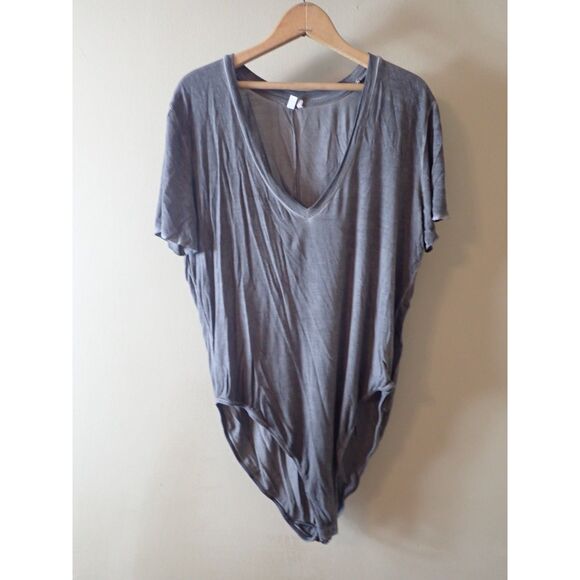 Out From Under Large Gray T-Shirt Casual Body Suit Distressed Burn Out - Picture 1 of 8